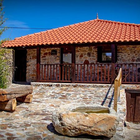 הוילה מירנדלה Casa Da Fonte Limpa מראה חיצוני תמונה